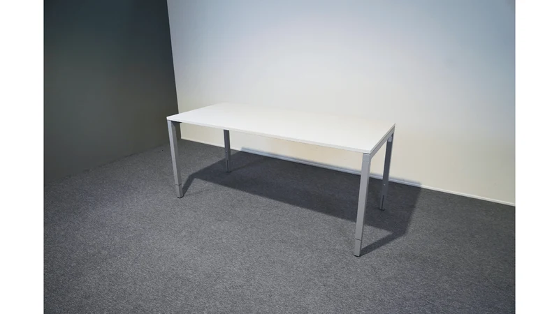 Schreibtisch manuell höhenverstellbar Techno Tatsu gebraucht