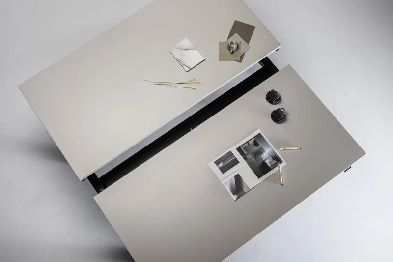Elektrisch höhenverstellbarer Eckschreibtisch XIO 2.0 von Nowy Styl
