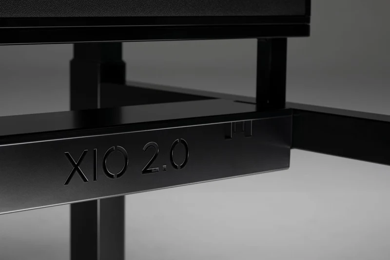 Elektrisch höhenverstellbarer Eckschreibtisch XIO 2.0 von Nowy Styl