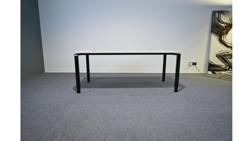 Schreibtisch höhenverstellbar Blaha Tikdo gebraucht