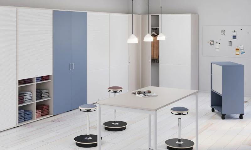 Hocker Belise von Nowy Styl