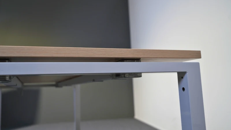 Hali Schreibtisch Office Base gebraucht