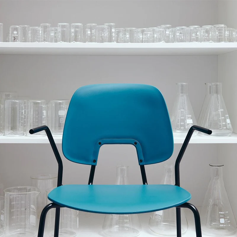 R.U.M. Armrest - Pharma Blue