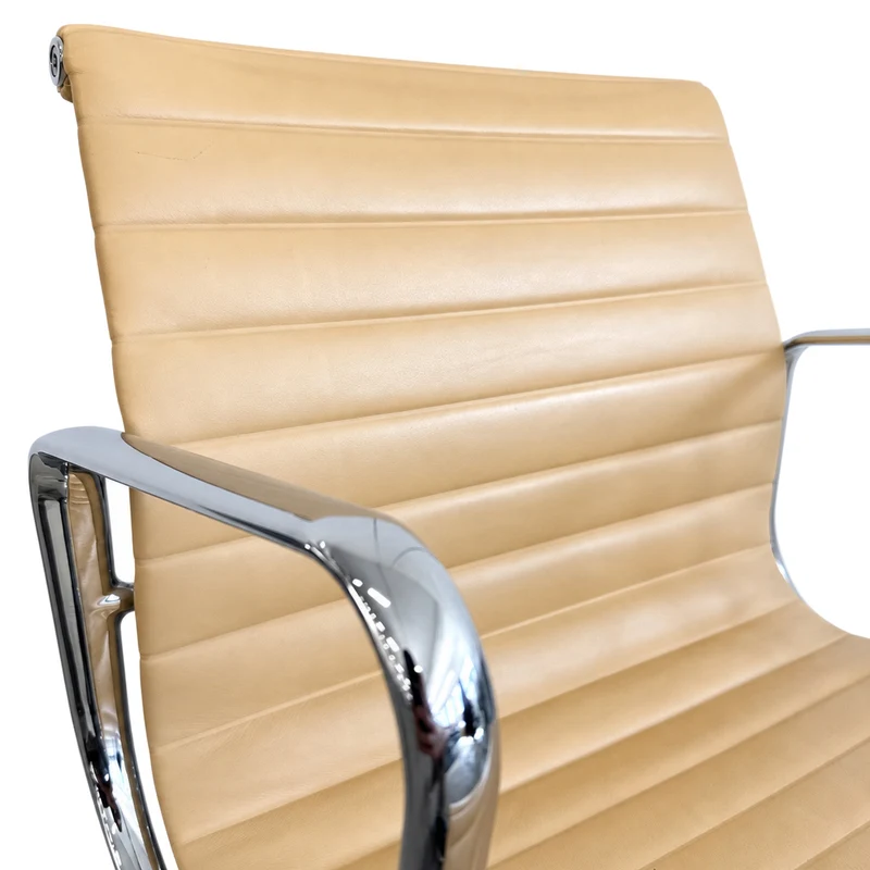 Vitra EA 108 Leder Cashew