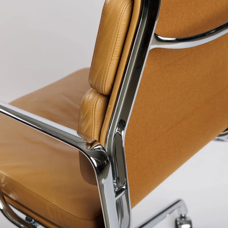Vitra EA 219 Leder Cognac