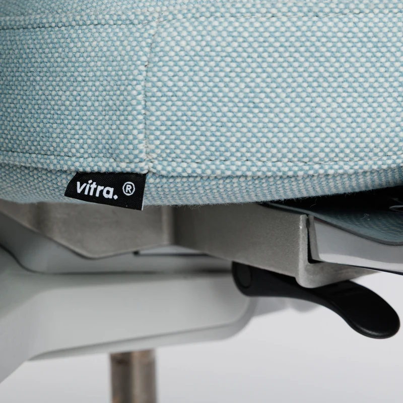Vitra ID Trim eisblau