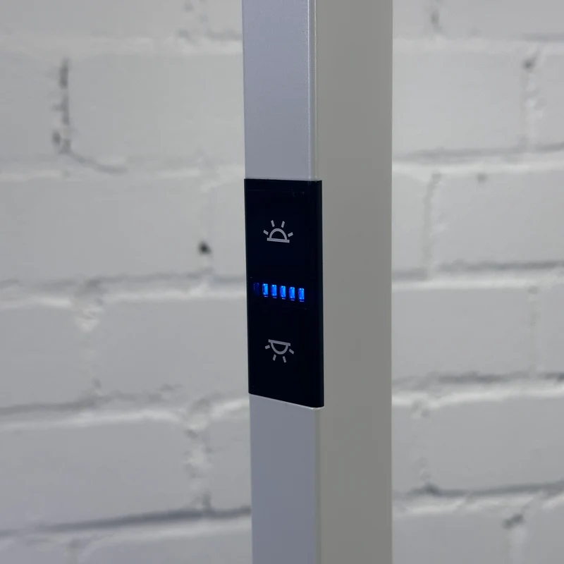 Waldmann Lavigo LED Stehleuchte weiß/silber
