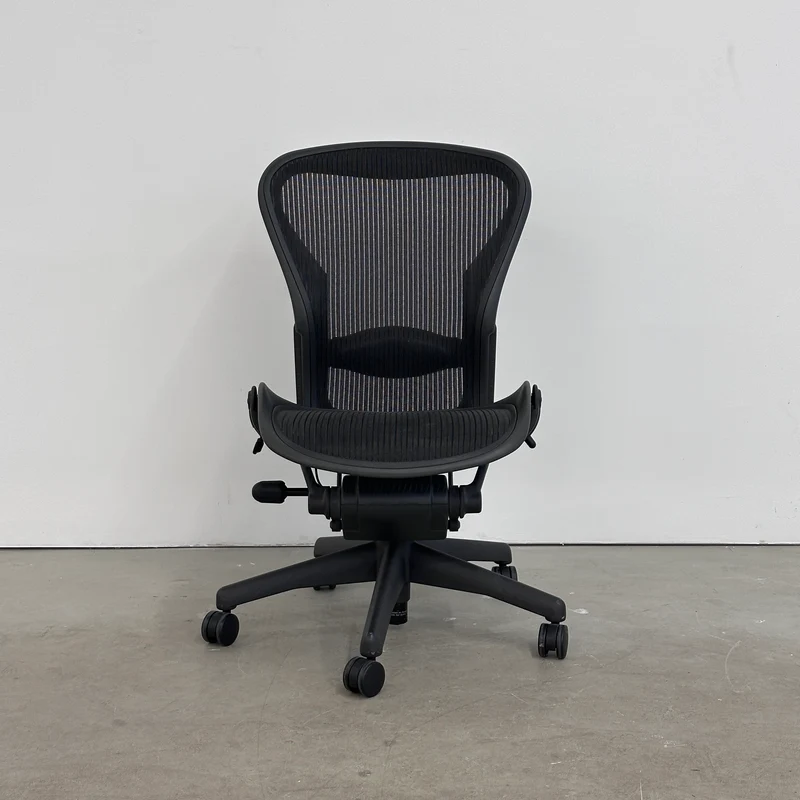 Herman Miller Aeron schwarz (ohne Armlehnen)