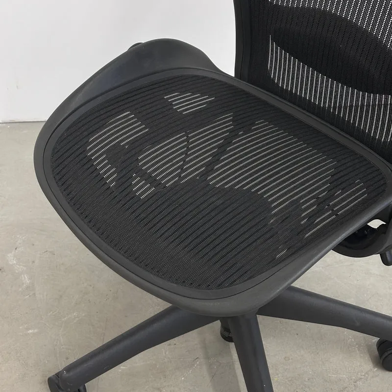 Herman Miller Aeron schwarz (ohne Armlehnen)