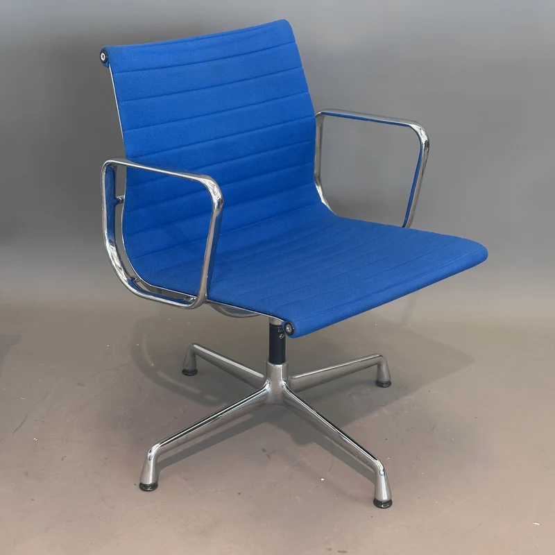 Vitra EA 108 Hopsak blau