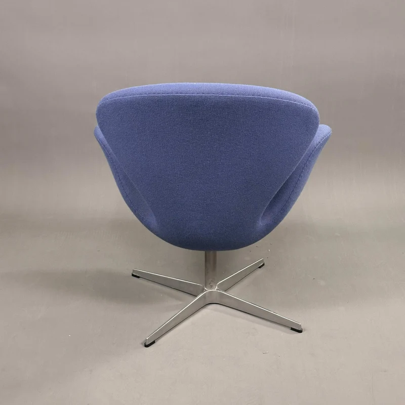 Fritz Hansen Swan Chair