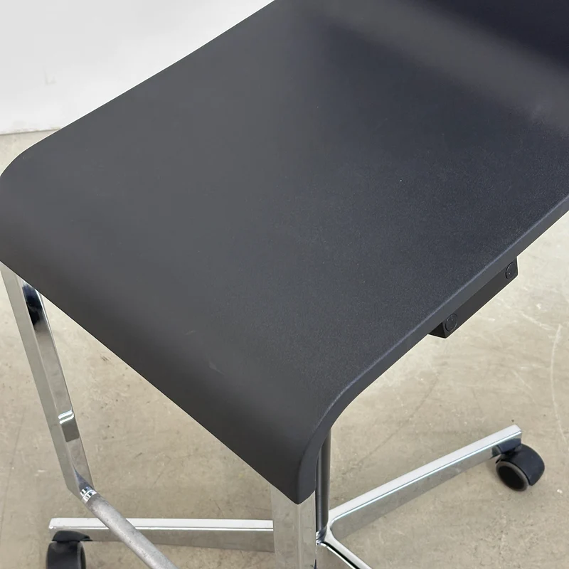 Vitra .03 High Hochstuhl schwarz