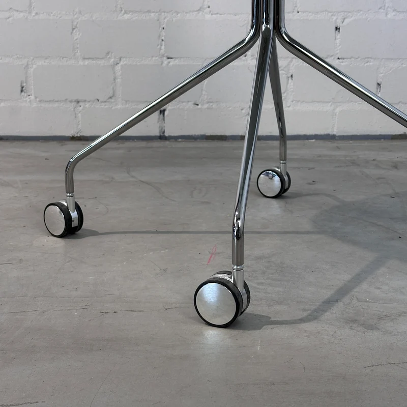 Brunner Crona Light mit Rollen + Polster hellblau