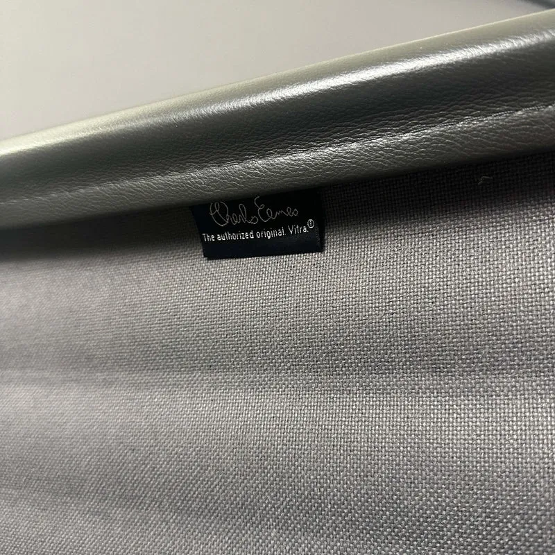 Vitra EA 112 Leder grau