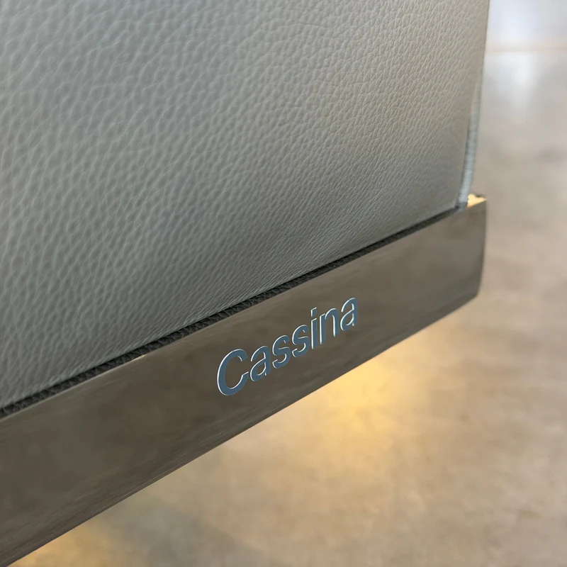 Cassina LC2 Ledersessel grau