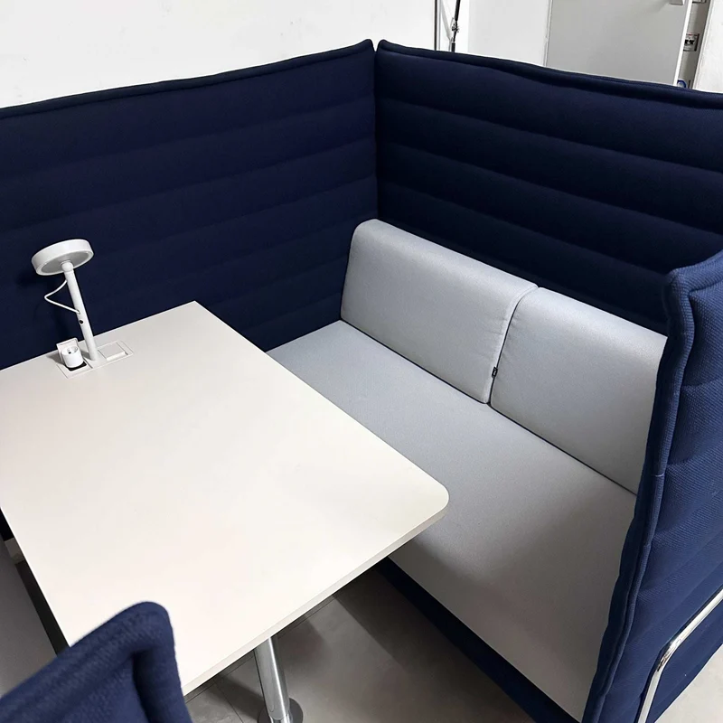 Vitra Alcove Cabin Highback mit Arbeitsplatte dunkelblau / grau