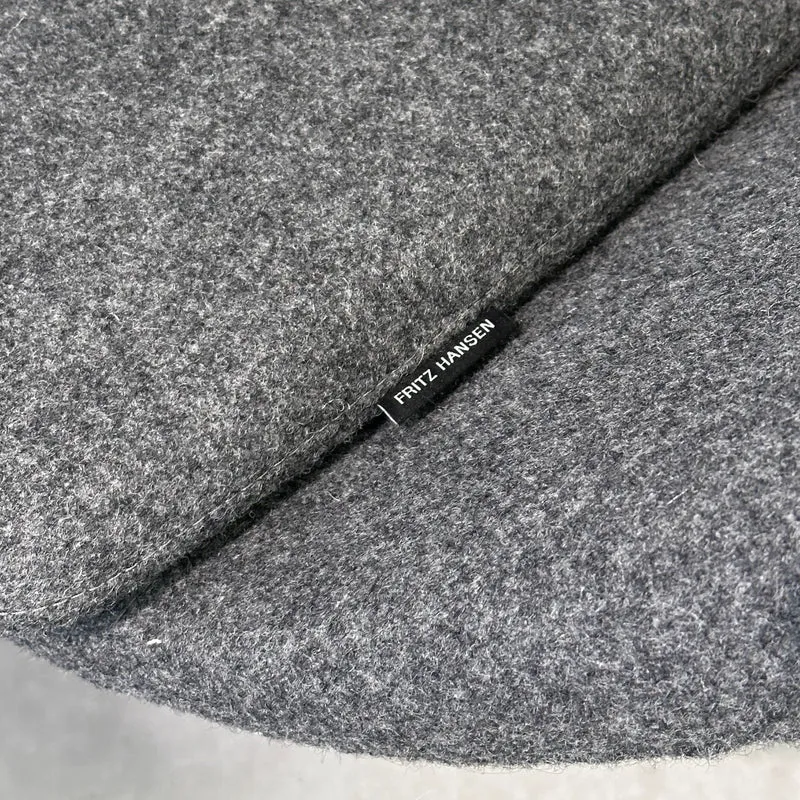 Fritz Hansen Egg Chair inkl. Ottoman