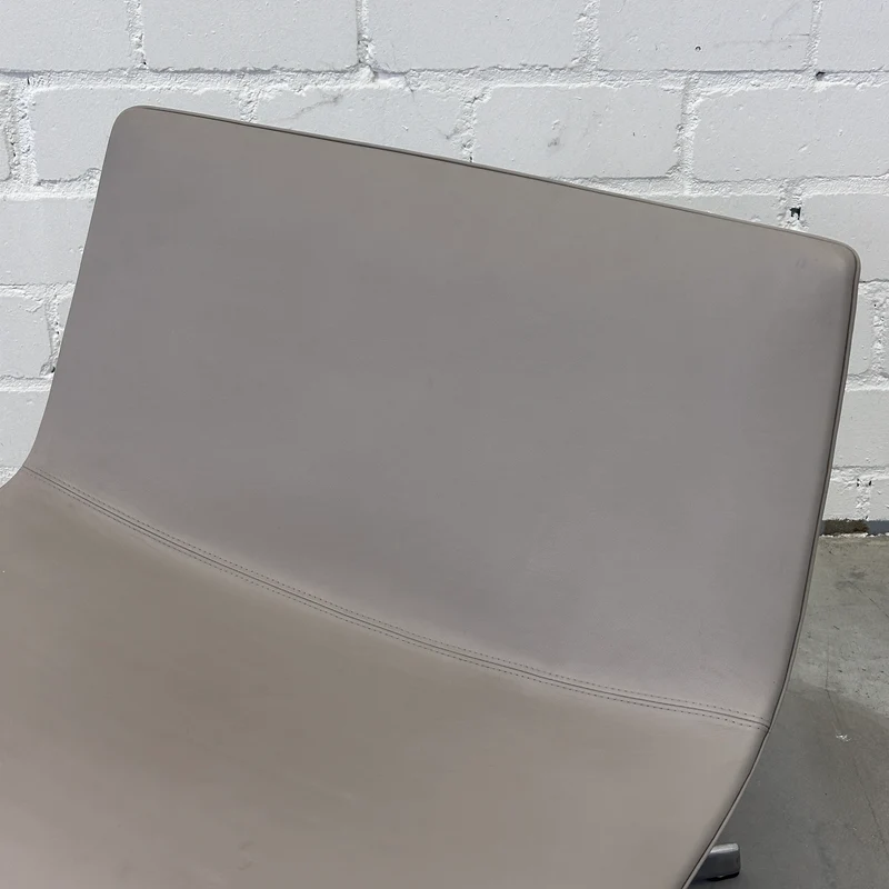Arper Catifa 80 Lounge Leder greige