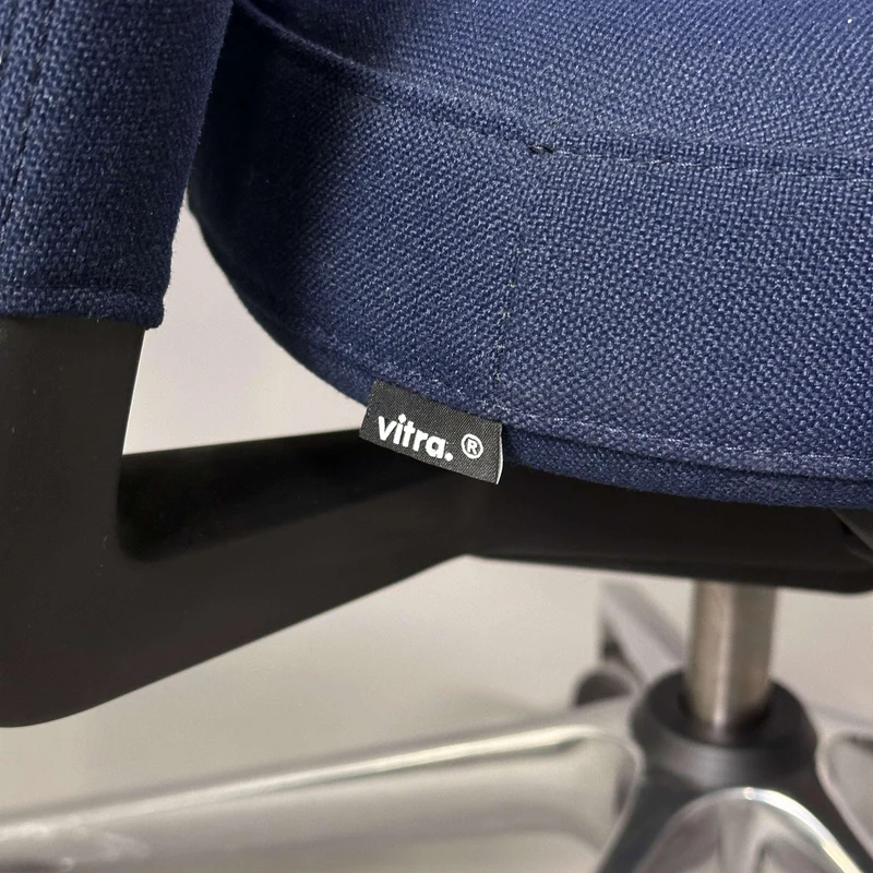 Vitra ID Trim dunkelblau