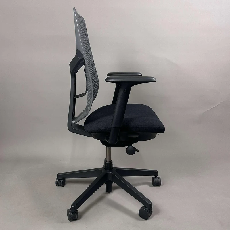 Herman Miller Verus Triflex