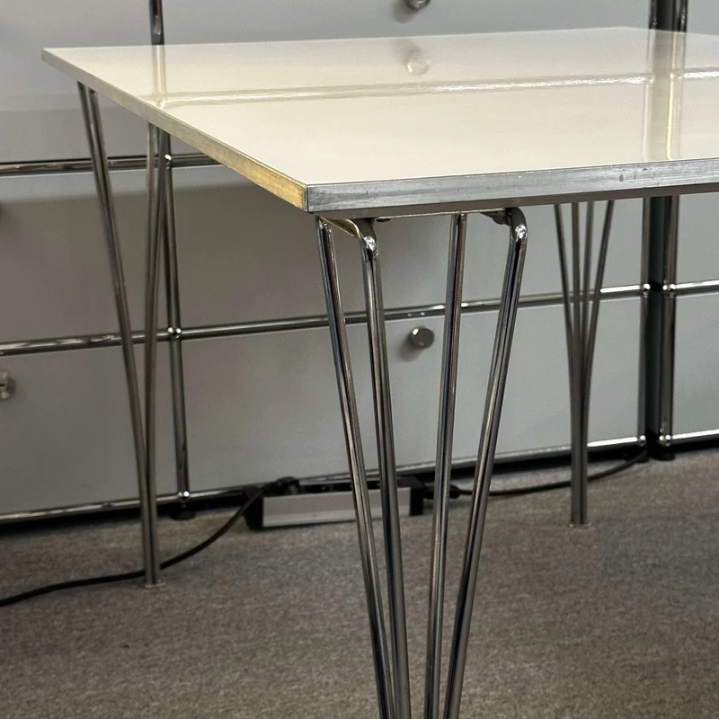 Fritz Hansen Tisch 80x120cm