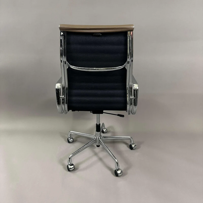 Vitra EA 119 Leder taupe