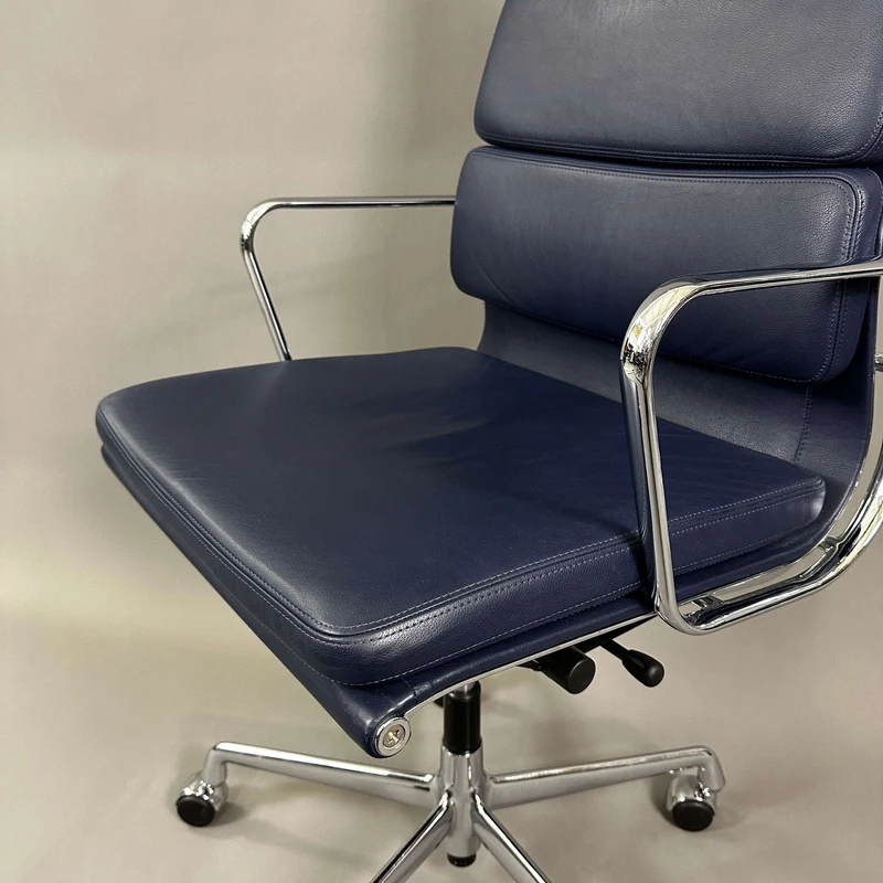 Vitra EA 219 Leder blau