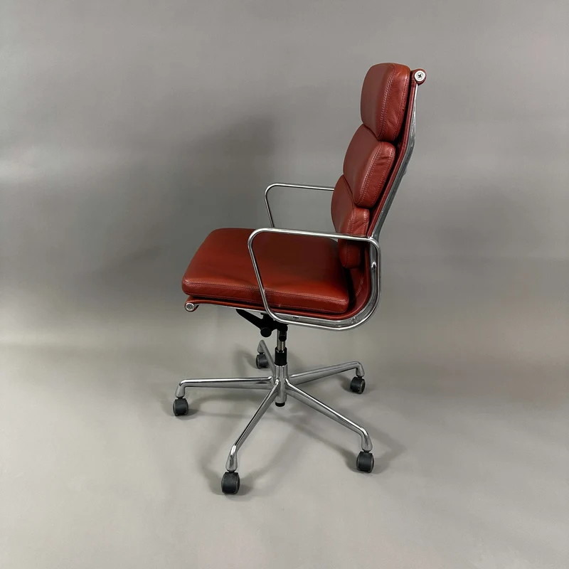 Vitra EA219 Leder rotbraun