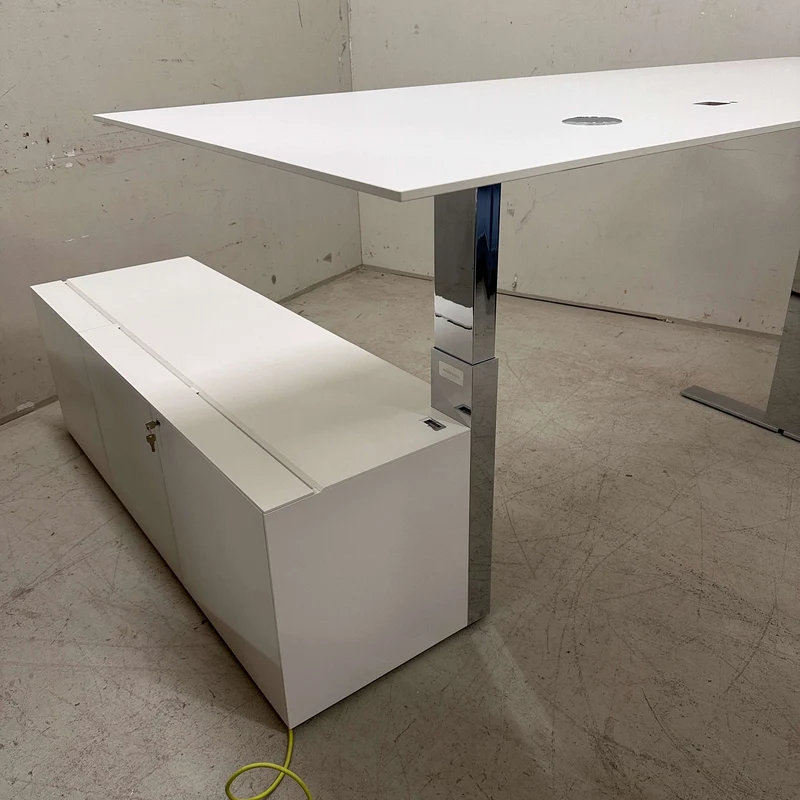 Walter Knoll Executive Variable Desk (elektr. höhenverstellb.) mit Anbaucontainer