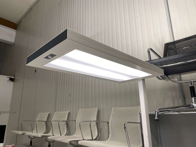 Waldmann Stehlampe LED