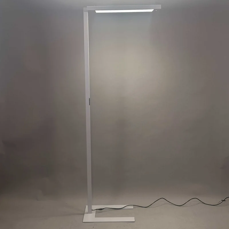 Waldmann Lavigo LED Stehleuchte silbermetallic
