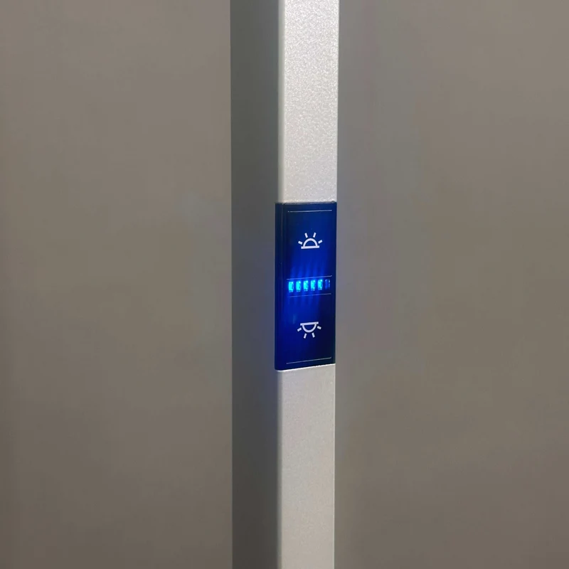 Waldmann Lavigo LED Stehleuchte silbermetallic