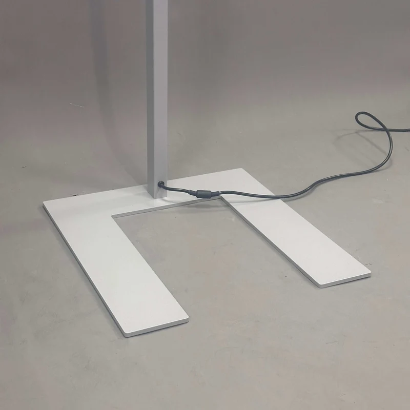 Waldmann Lavigo LED Stehleuchte silbermetallic