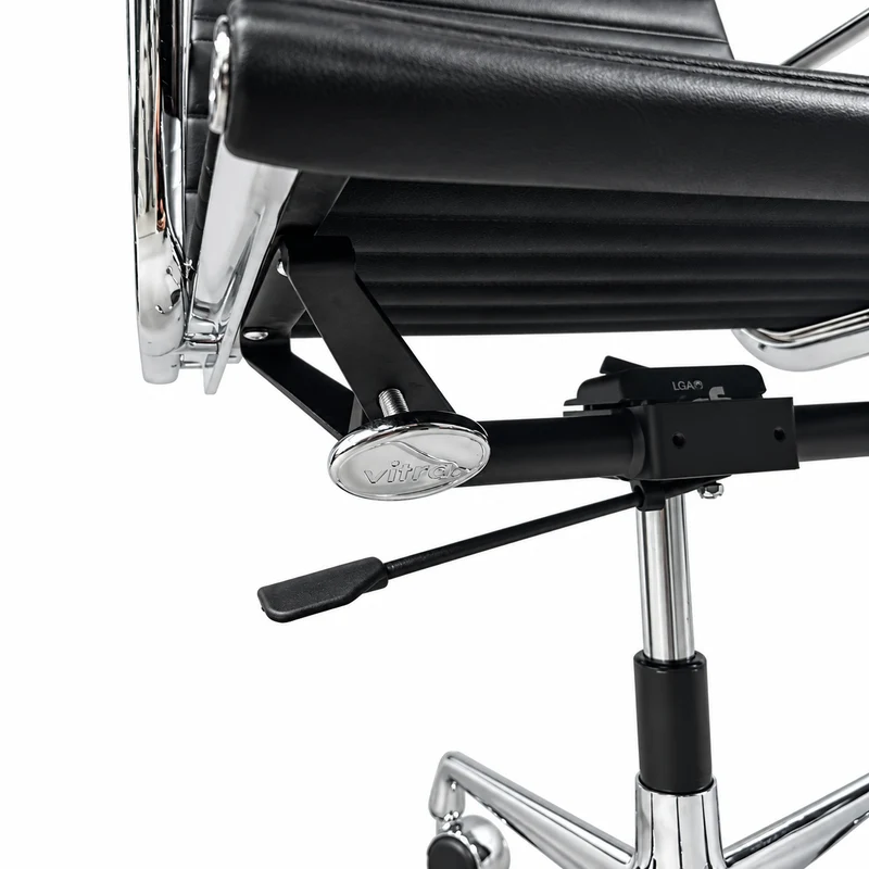 Vitra EA 117 Leder schwarz Chrom