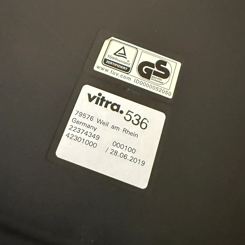 Vitra Softshell Side Chair schwarz/beige