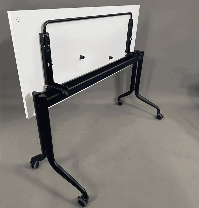 Interstuhl Klapptisch 140x60cm auf Rollen