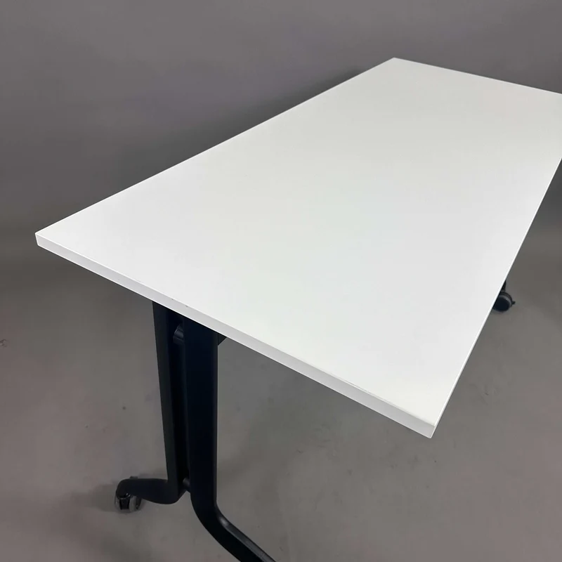 Interstuhl Klapptisch 140x60cm auf Rollen