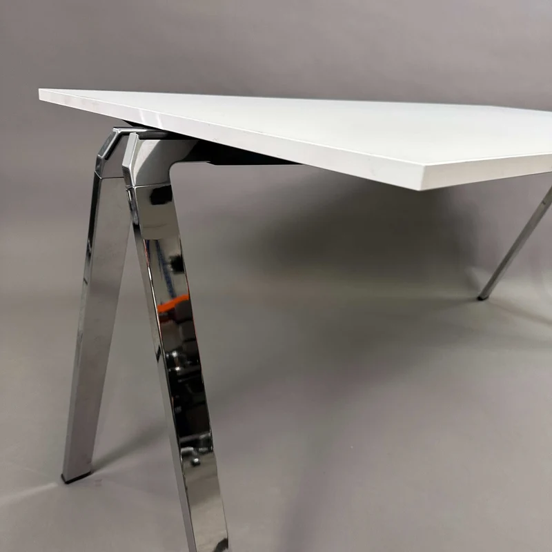 Wiesner-Hager Yuno Stapeltisch Fenix