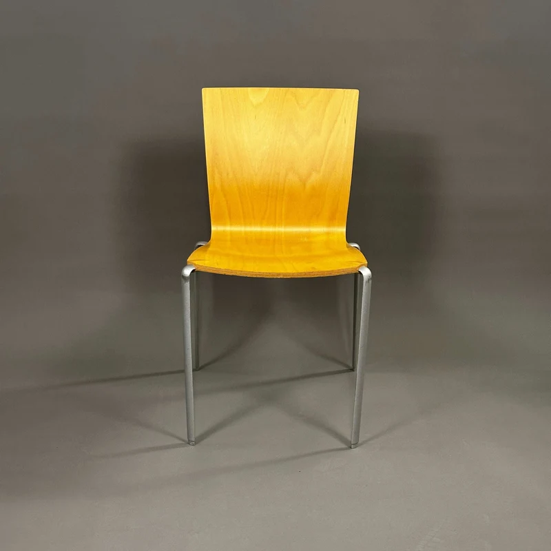 Vitra Taino Stapelstuhl