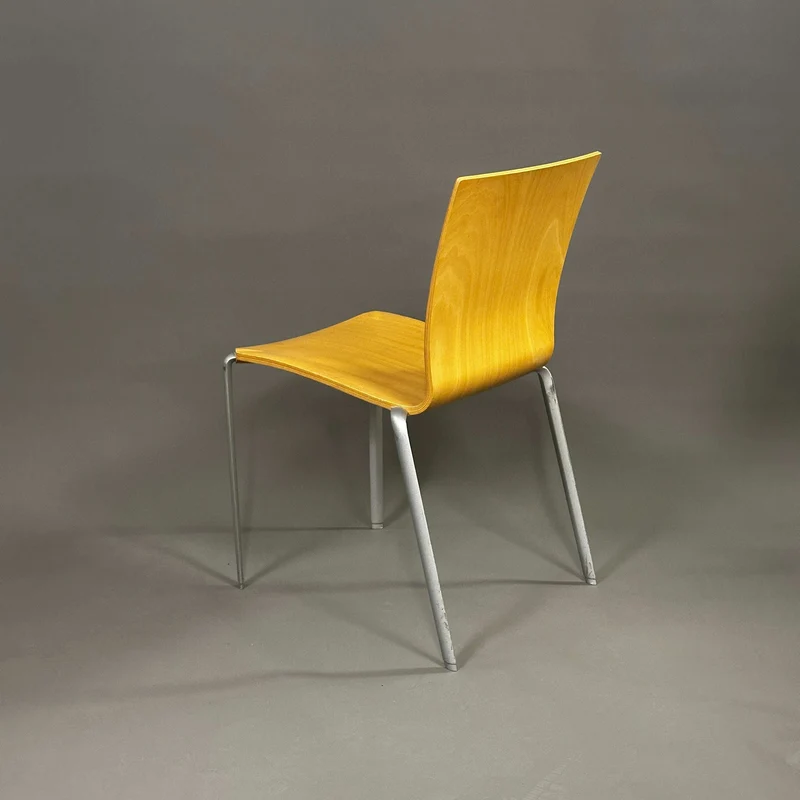 Vitra Taino Stapelstuhl