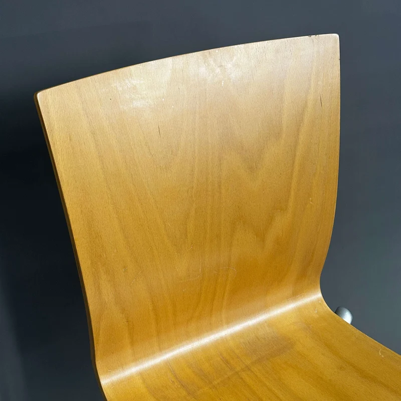 Vitra Taino Stapelstuhl