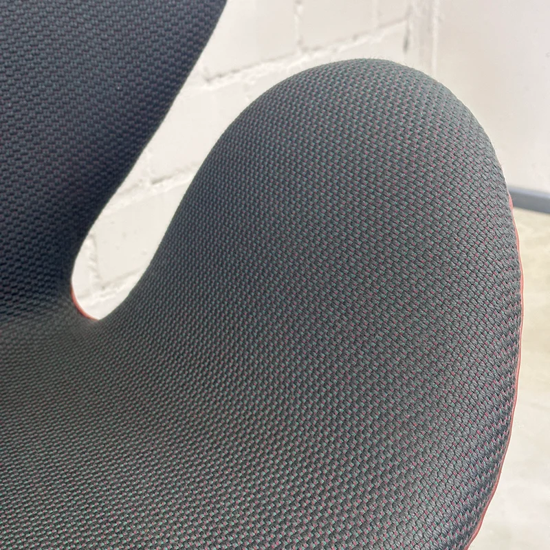 Fritz Hansen Swan Chair dunkelgrün/rot