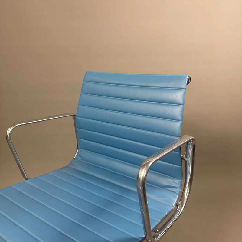 Vitra EA 117 Leder blau
