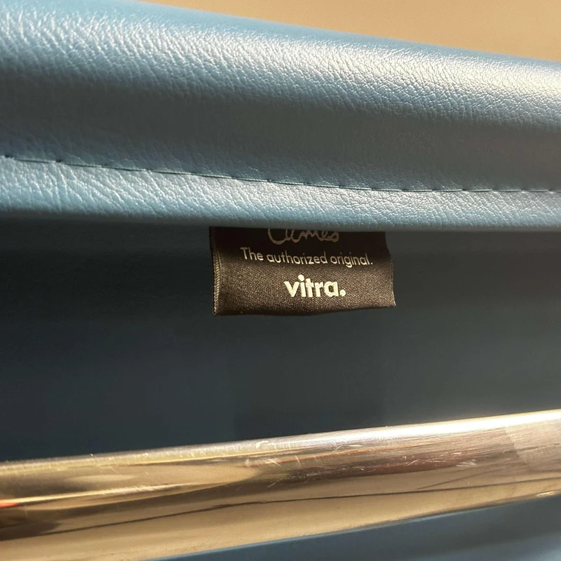Vitra EA 117 Leder blau