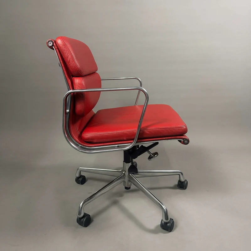 Vitra EA 217 Leder rot