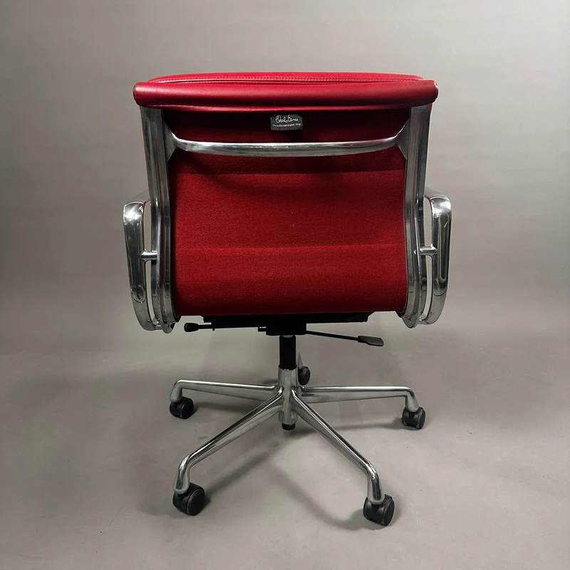 Vitra EA 217 Leder rot