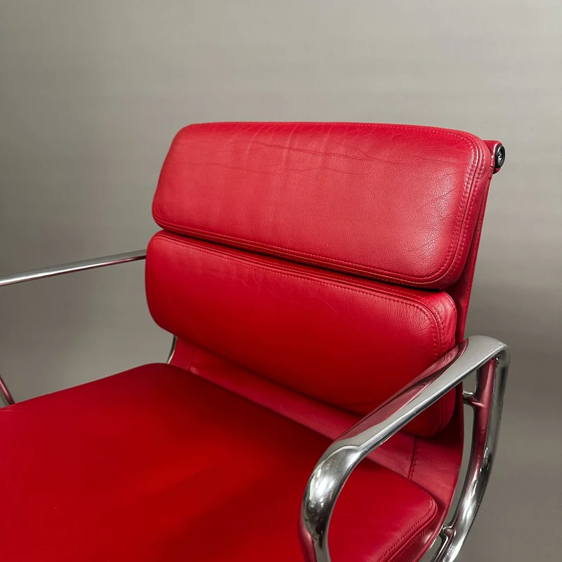 Vitra EA 217 Leder rot
