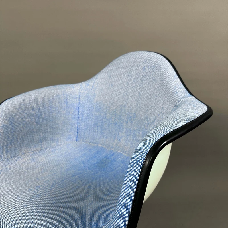 Vitra PACC Plastic Arm Chair blau