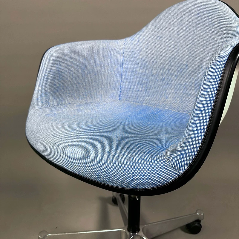 Vitra PACC Plastic Arm Chair blau
