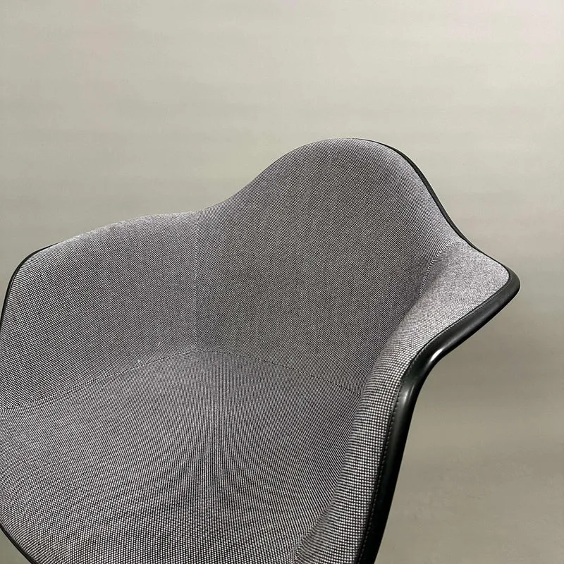 Vitra PACC Plastic Arm Chair grau